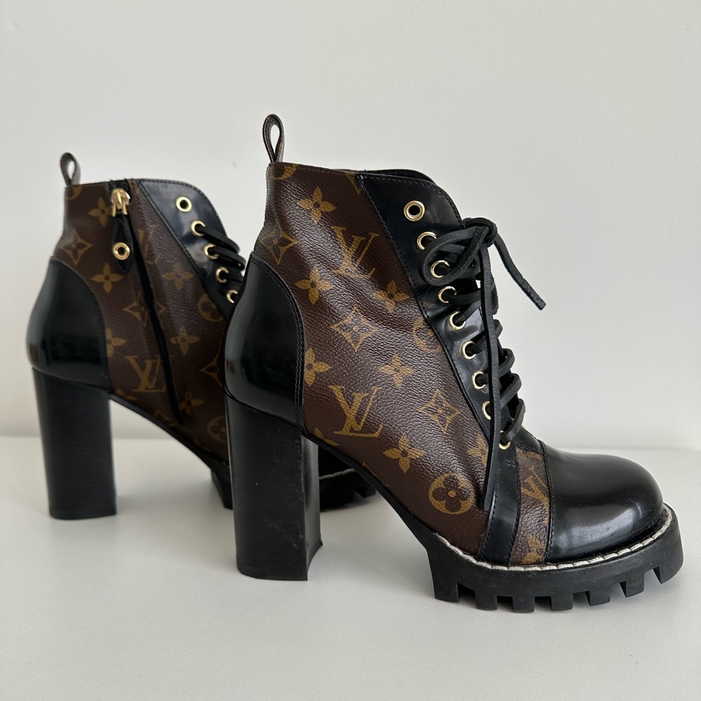Louis Vuitton Star Trail boots